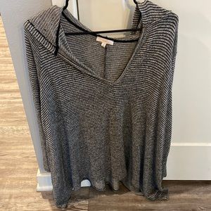 Women’s Sweater with hood